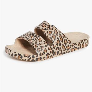 Freedom Moses Wild Cat Size 39/40 (9-10)